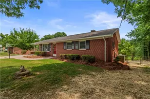 143 Gwynwood Dr, Mount Airy, NC 27030 - Photo 6