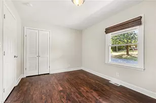 3927 Beacon Dr, Winston-Salem, NC 27106 - Photo 14