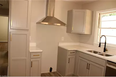 1118 Timberlane, Asheboro, NC 27205 - Photo 24