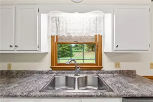 482 Motsinger Rd, Winston-Salem, NC 27107 - Photo 14