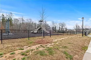 7260 Huntgate Dr, Kernersville, NC 27284 - Photo 28