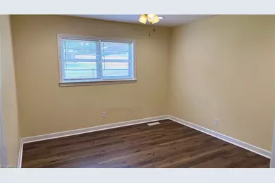 134 Carolina Avenue, Mount Airy, NC 27030 - Photo 10