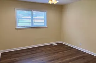 134 Carolina Ave, Mount Airy, NC 27030 - Photo 10