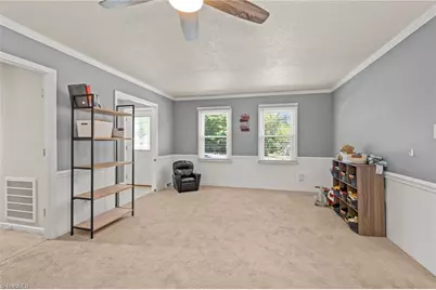 1800 Rivertrace Point, High Point, NC 27265 - Photo 8