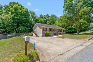 1800 Rivertrace Point, High Point, NC 27265 - Photo 2