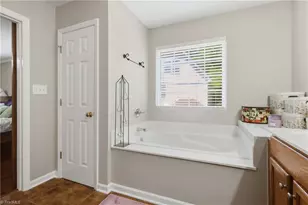 102 Farriers Ln, Jamestown, NC 27282 - Photo 24