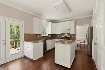 102 Farriers Lane, Jamestown, NC 27282 - Photo 10