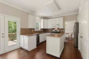 102 Farriers Ln, Jamestown, NC 27282 - Photo 10