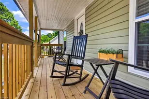 1018 Attica St, Burlington, NC 27217 - Photo 2