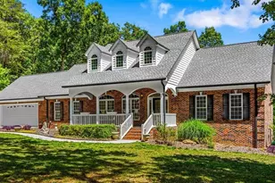 2668 Mountain Oak View Dr, Asheboro, NC 27205 - Photo 2