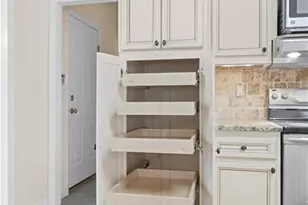4332 Southern Oak Dr, High Point, NC 27265 - Photo 12