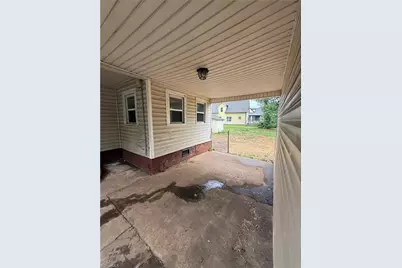 908 W Lee Avenue, Yadkinville, NC 27055 - Photo 16