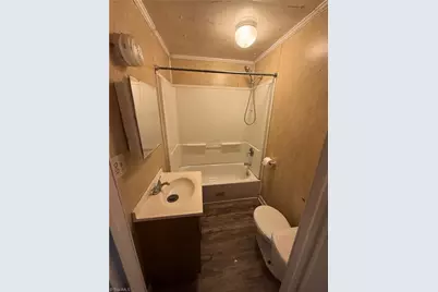 908 W Lee Avenue, Yadkinville, NC 27055 - Photo 2