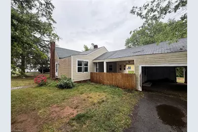 908 W Lee Avenue, Yadkinville, NC 27055 - Photo 8