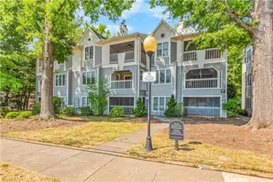 233 Oakwood Ct, Winston-Salem, NC 27103 - Photo 1