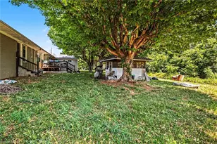 2041 W Main St, Yadkinville, NC 27055 - Photo 12