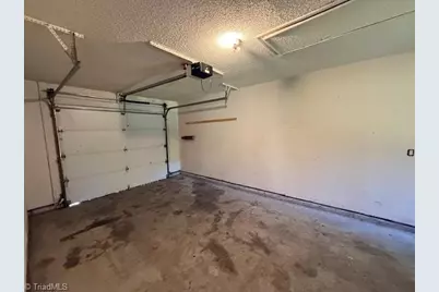 2806 Pleasant Garden Road, Greensboro, NC 27406 - Photo 28