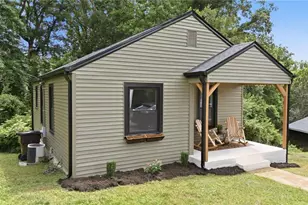 165 Harris Ave, Elkin, NC 28621 - Photo 4