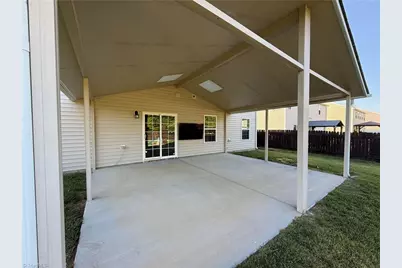4008 Highland Creek Court, Pfafftown, NC 27040 - Photo 12