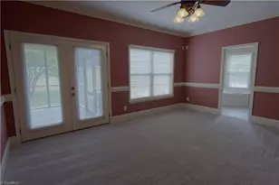 2034 Waterford Pointe Rd, Lexington, NC 27292 - Photo 20