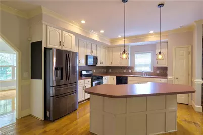 2034 Waterford Pointe Road, Lexington, NC 27292 - Photo 10