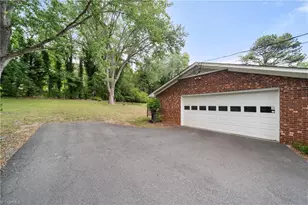 3845 Whitehaven Rd, Winston-Salem, NC 27106 - Photo 32