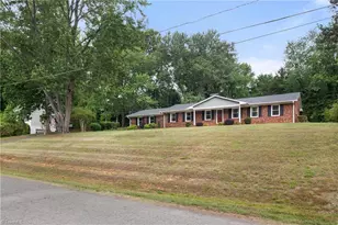 3845 Whitehaven Rd, Winston-Salem, NC 27106 - Photo 4