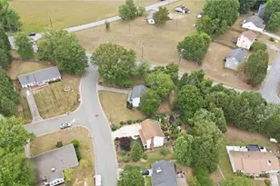 5404 N Oaks Dr, Greensboro, NC 27455 - Photo 36