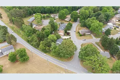 5404 North Oaks Drive, Greensboro, NC 27455 - Photo 34
