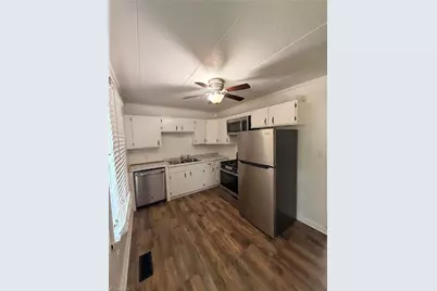 204 Blackstock Street, Eden, NC 27288 - Photo 4