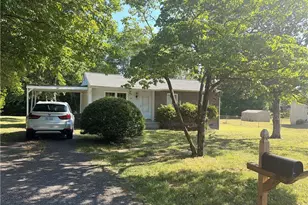 204 Blackstock St, Eden, NC 27288 - Photo 2