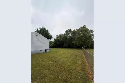 204 Blackstock Street, Eden, NC 27288 - Photo 14