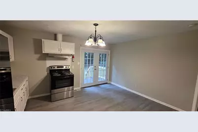 2206 Bothwell Street, Greensboro, NC 27401 - Photo 2