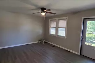 2206 Bothwell St, Greensboro, NC 27401 - Photo 12