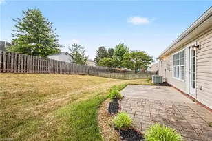 1915 Longburn Dr, Kernersville, NC 27284 - Photo 24
