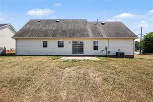 698 Retford Park Ln, Kernersville, NC 27284 - Photo 16