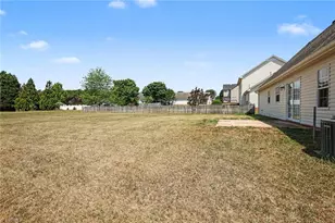 698 Retford Park Ln, Kernersville, NC 27284 - Photo 18
