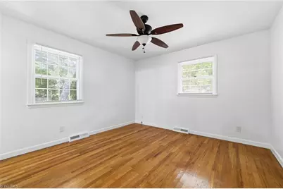 1606 W Cone Boulevard, Greensboro, NC 27408 - Photo 30