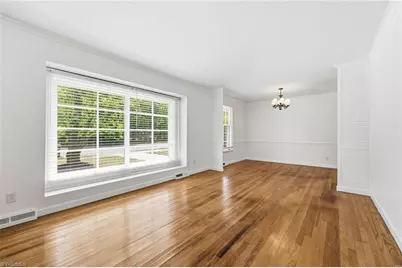 1606 W Cone Boulevard, Greensboro, NC 27408 - Photo 10