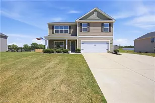 1276 Hickory Point Dr, Lexington, NC 27292 - Photo 2
