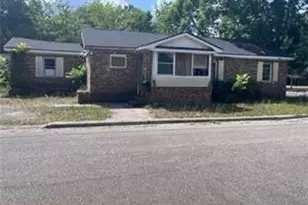 327 Zion St, Laurinburg, NC 28352 - Photo 10