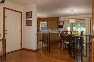 442 Moretz Ct, Hickory, NC 28601 - Photo 14