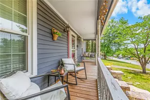 123 Worth St, Mount Airy, NC 27030 - Photo 4