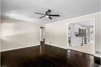 110 Mayflower Drive, Greensboro, NC 27403 - Photo 8