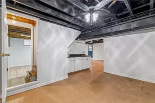 110 Mayflower Dr, Greensboro, NC 27403 - Photo 30