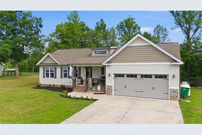 342 Price Street, Stoneville, NC 27048 - Photo 2