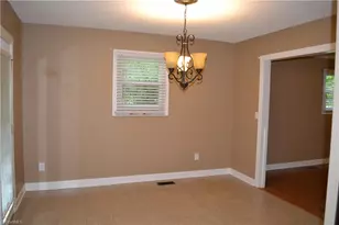 100 Coleman St, Mayodan, NC 27027 - Photo 12