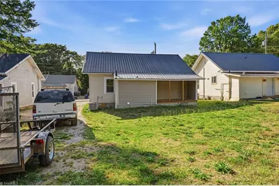 1805 Center Street SE, Winston-Salem, NC 27127 - Photo 28