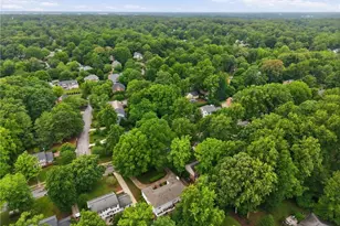 702 Westminster Dr, Greensboro, NC 27410 - Photo 40