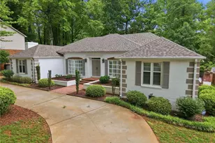 702 Westminster Dr, Greensboro, NC 27410 - Photo 6
